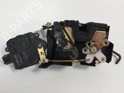 Rear left lock HYUNDAI SANTA FÉ I (SM) 2.0 CRDi 4x4 | BP6857452C100 
