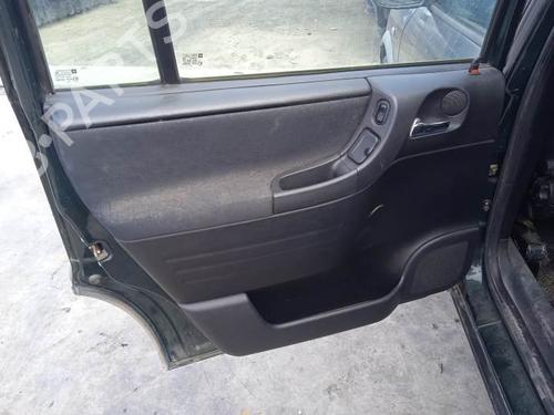 Fuse box OPEL ZAFIRA A MPV (T98) 1.8 16V (F75) | BP10678079E1 
