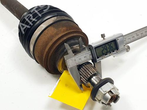 Right front driveshaft RENAULT GRAND SCÉNIC III (JZ0/1_) 1.9 dCi (JZ0J, JZ0N, JZ1K, JZ1S) | BP28060643M39 