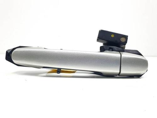 Used Rear left exterior door handle TOYOTA COROLLA Verso (ZER_, ZZE12_, R1_) 2.0 D-4D (CUR10_, CUR10R) (116 hp) 25000235