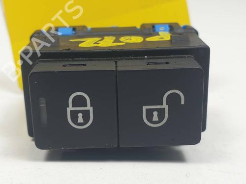 Used Switch Switch LAND ROVER RANGE ROVER EVOQUE (L551) 1.5 P300e Hybrid 4x4 (309 hp) 40176067 40176067