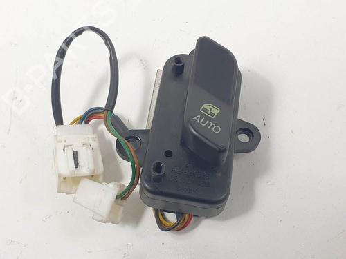 Used Right rear window switch Right rear window switch KIA OPIRUS (GH) 3.5 (203 hp) 13100165 13100165