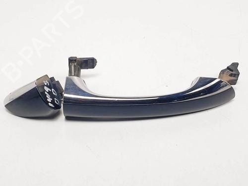 Used Front right exterior door handle Front right exterior door handle 17724427 17724427