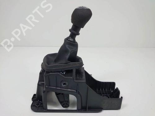 Used Gear lever Gear lever RENAULT MEGANE III Hatchback (BZ0/1_, B3_) 1.5 dCi (106 hp) 8179253 8179253