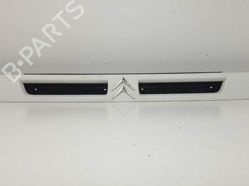 Used Grille Grille CITROËN JUMPER I Van (230L) 2.5 TDi (107 hp) 25121617 25121617