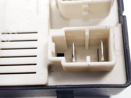 Fuse box RENAULT MEGANE III Hatchback (BZ0/1_, B3_) 1.5 dCi (BZ09, BZ0D, BZ1W, BZ29, BZ14) | BP25116722E1 - Image 2