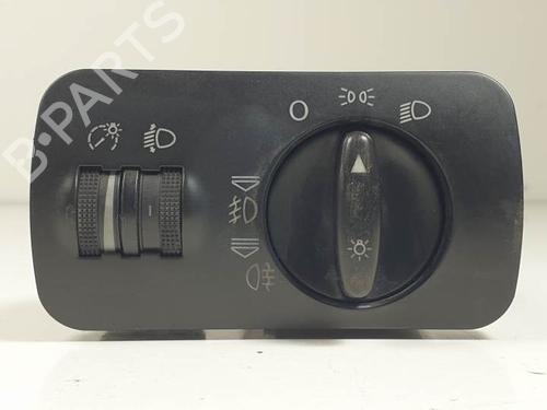 Forlygtekontakt SEAT LEON (1M1) 1.9 TDI (110 hp) 28448183
