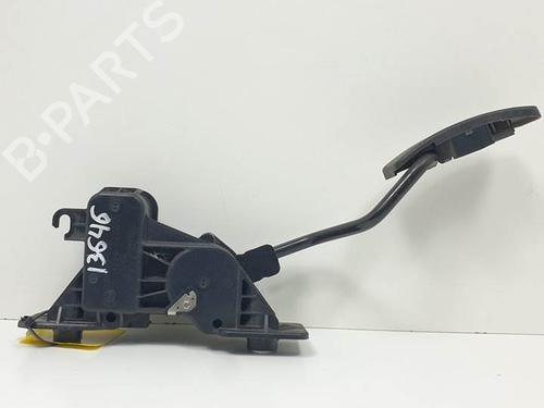 Used Pedal Pedal MITSUBISHI GRANDIS (NA_W) 2.4 MIVEC (NA4W) (165 hp) 16476565 16476565