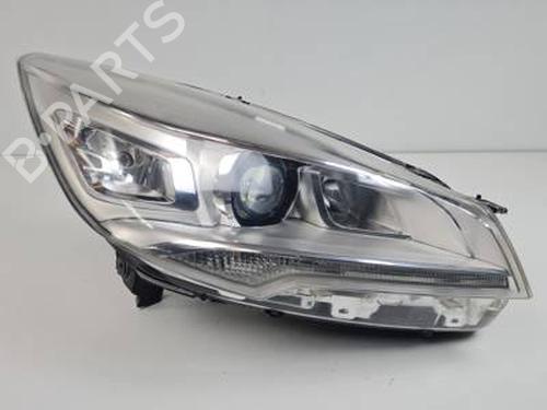Used Right headlight FORD KUGA II (DM2) 2.0 TDCi 4x4 (163 hp) 31368385
