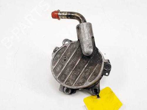 Used Vacuum pump Vacuum pump MERCEDES-BENZ V-CLASS (638/2) V 220 CDI (638.294) (122 hp) 15826757 15826757