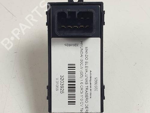 Right rear window switch HYUNDAI i30 Estate (GD) 1.6 CRDi | BP29875129I28