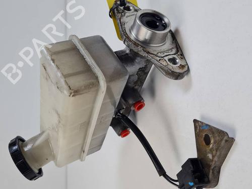 Used Brake master cylinder Brake master cylinder HYUNDAI H-1 / STAREX Bus (A1) 2.5 TD (80 hp) 36069351 36069351