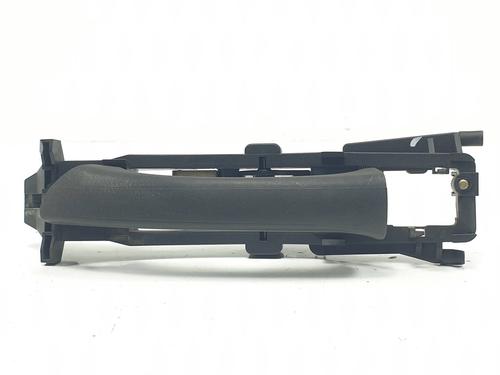 front-left-exterior-door-handle-mercedes-benz-c-class-w203-2000-2001-2002-2003-2004-2005-2006-2007-29624422 main image