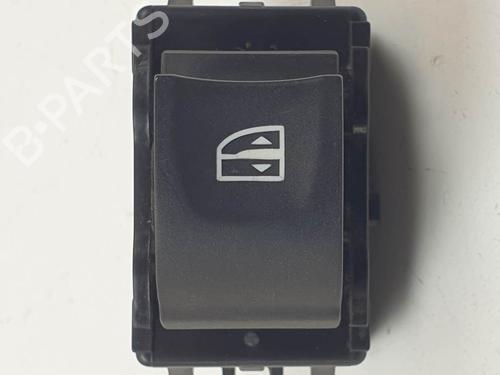 Used Right front window switch Right front window switch RENAULT MEGANE III Grandtour (KZ0/1) 1.9 dCi (KZ0J, KZ0N, KZ1S) (131 hp) 27885524 27885524