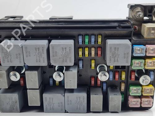 Used Fuse box Fuse box CHEVROLET EPICA (KL1_) 2.0 D (150 hp) 30762842 30762842