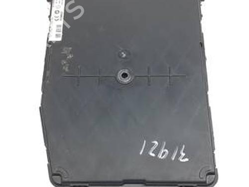 Caixa de fusíveis RENAULT MEGANE II (BM0/1_, CM0/1_) 2.0 dCi (BM1K, CM1K) | BP30763077E1