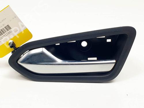 Used Rear left interior door handle Rear left interior door handle RENAULT CAPTUR II (HF_) TCe 90 (HFM6) (91 hp) 24990373 24990373