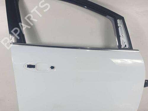 Used Right front door Right front door 37257689 37257689
