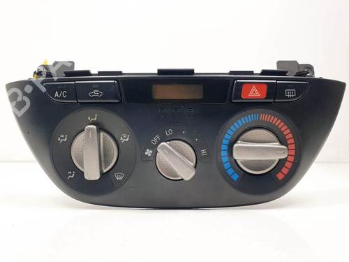 Used Climate control Climate control TOYOTA RAV 4 II (_A2_) 2.0 D 4WD (CLA20_, CLA21_, CLA20R, CLA21R) (116 hp) 17337327 17337327