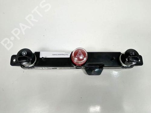 Used Warning switch Warning switch FIAT 500 (312_) 1.2 LPG (312AXA1A) (69 hp) 8052552 8052552