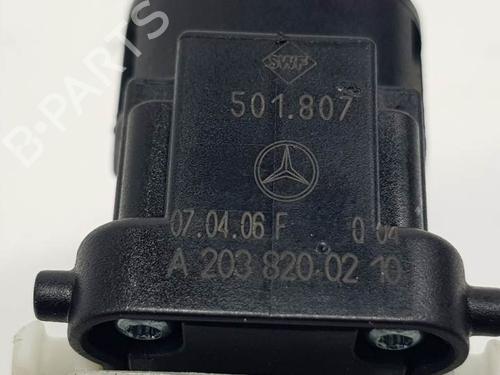 Right rear window switch MERCEDES-BENZ C-CLASS (W203) C 200 CDI (203.007) | BP11688437I28 