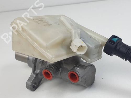 Used Brake master cylinder Brake master cylinder FORD KUGA II (DM2) 2.0 TDCi 4x4 (163 hp) 30450546 30450546