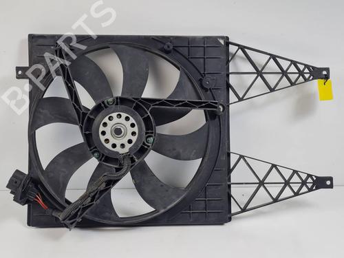 Used Radiator fan Radiator fan 38717823 38717823
