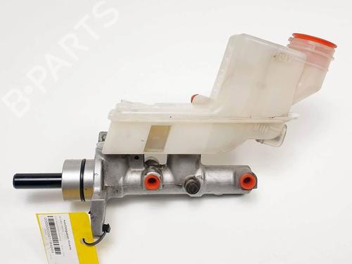 Used Brake master cylinder Brake master cylinder DACIA DOKKER MPV (KE_) 1.5 dCi / Blue dCi 75 (KEAJ, KEAH, KEJW) (75 hp) 17772289 17772289