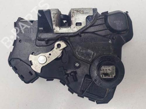 Front left lock TOYOTA AVENSIS Saloon (_T25_) 2.2 D-4D (ADT251_, ADT251R) | BP12366010C98 