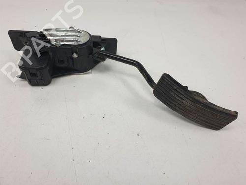 Used Pedal MITSUBISHI PAJERO SPORT I (K7_, K9_) 3.5 4WD (200 hp) 12358051