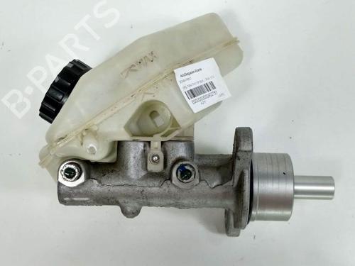 Used Brake master cylinder Brake master cylinder OPEL TIGRA TwinTop (X04) 1.4 (R97) (90 hp) 8052576 8052576