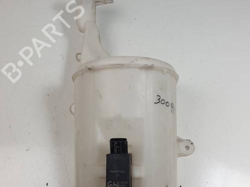 Used Windscreen washer tank TOYOTA YARIS (_P1_) 1.0 (SCP10_, SCP10R) (68 hp) 29964817