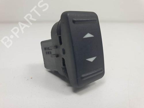 Used Right front window switch FORD KUGA I [2008-2012]  11918585
