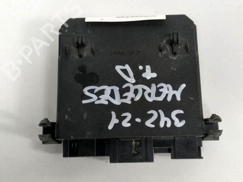 Used Control unit Control unit MERCEDES-BENZ C-CLASS T-Model (S203) C 200 Kompressor (203.242) (163 hp) 7668219 7668219