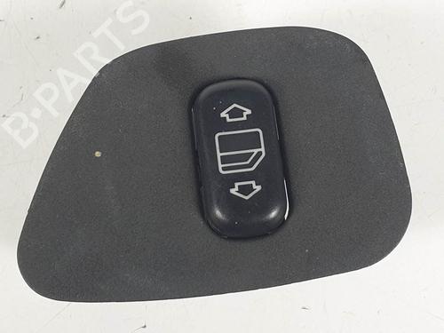 Used Right rear window switch Right rear window switch MERCEDES-BENZ E-CLASS T-Model (S210) E 230 T (210.237) (150 hp) 12390423 12390423