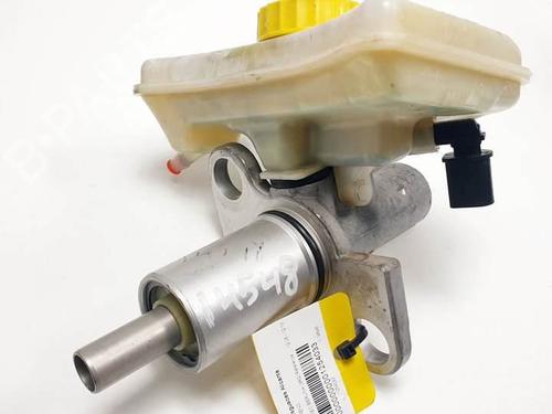 Used Brake master cylinder SEAT EXEO (3R2) 2.0 TDI (120 hp) 18333470