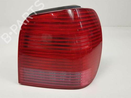 Used Right taillight VW POLO (6N2) 1.0 (50 hp) 10359389