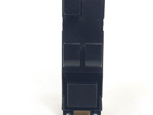 Used Left front window switch Left front window switch NISSAN MICRA II (K11) 1.3 i 16V (HK11) (75 hp) 24947455 24947455