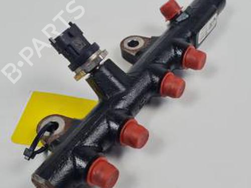 Used Injection rail RENAULT CLIO IV Grandtour (KH_) 1.5 dCi 75 (75 hp) 30278966
