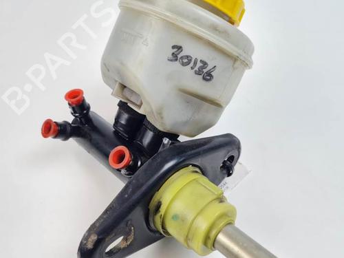 Used Brake master cylinder NISSAN VANETTE CARGO Bus (HC 23) 2.3 D (75 hp) 24499891