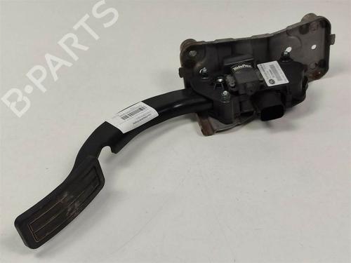 Used Pedal Pedal 9761573 9761573