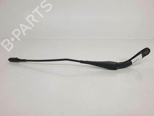 Used Front windshield wiper arm Front windshield wiper arm 7171638 7171638
