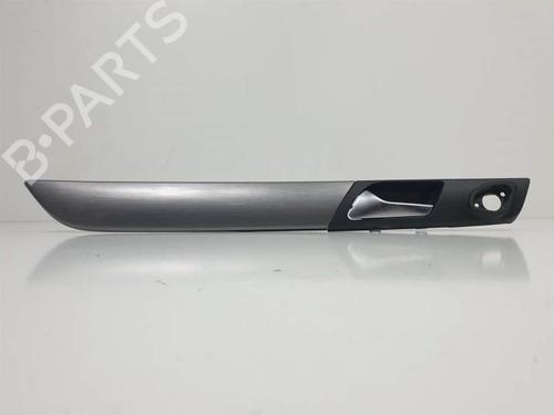 Venstre bak invendig håndtak VW PASSAT B7 Variant (365) 2.0 TDI (140 hp) 10744865
