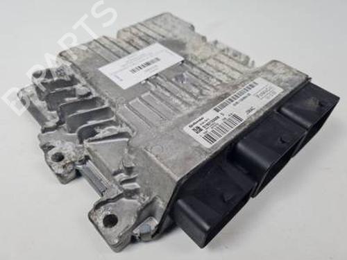 engine-control-unit-ecu-ford-grand-c-max-dxacb7-dxaceu-2010-2011-2012-2013-2014-2015-2016-2017-2018-2019-30800991 main image