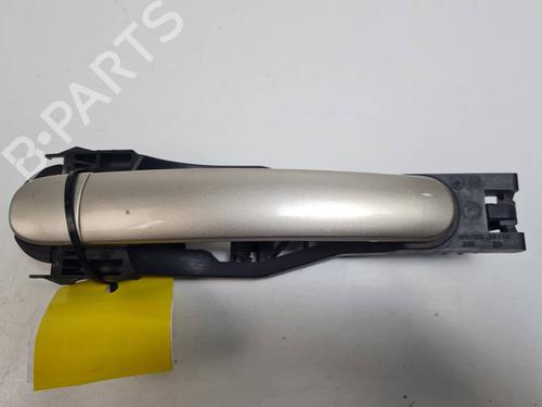 Used Front right exterior door handle Front right exterior door handle 37257673 37257673
