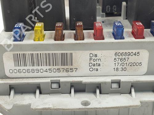 Fuse box ALFA ROMEO 159 (939_) 1.9 JTDM 16V (939AXC1B, 939AXC12) | BP28068971E1 - Image 4