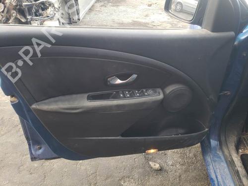 Fuse box RENAULT MEGANE III Hatchback (BZ0/1_, B3_) 1.5 dCi (BZ09, BZ0D, BZ1W, BZ29, BZ14) | BP25116722E1 - Image 13