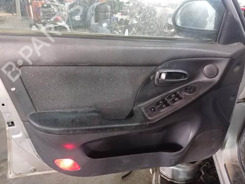 Rudehejsemekanisme Højre bagtil HYUNDAI ELANTRA III Saloon (XD) 2.0 CRDi | BP9906889C25 