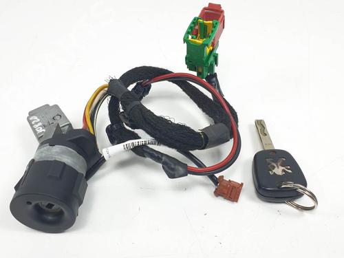 Used Electronic module Electronic module PEUGEOT 307 (3A/C) 2.0 HDi 90 (90 hp) 28061802 28061802