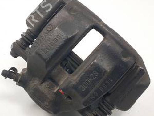 Used Right front brake caliper MERCEDES-BENZ C-CLASS (W203) C 230 Kompressor (203.040) (192 hp) 31058687